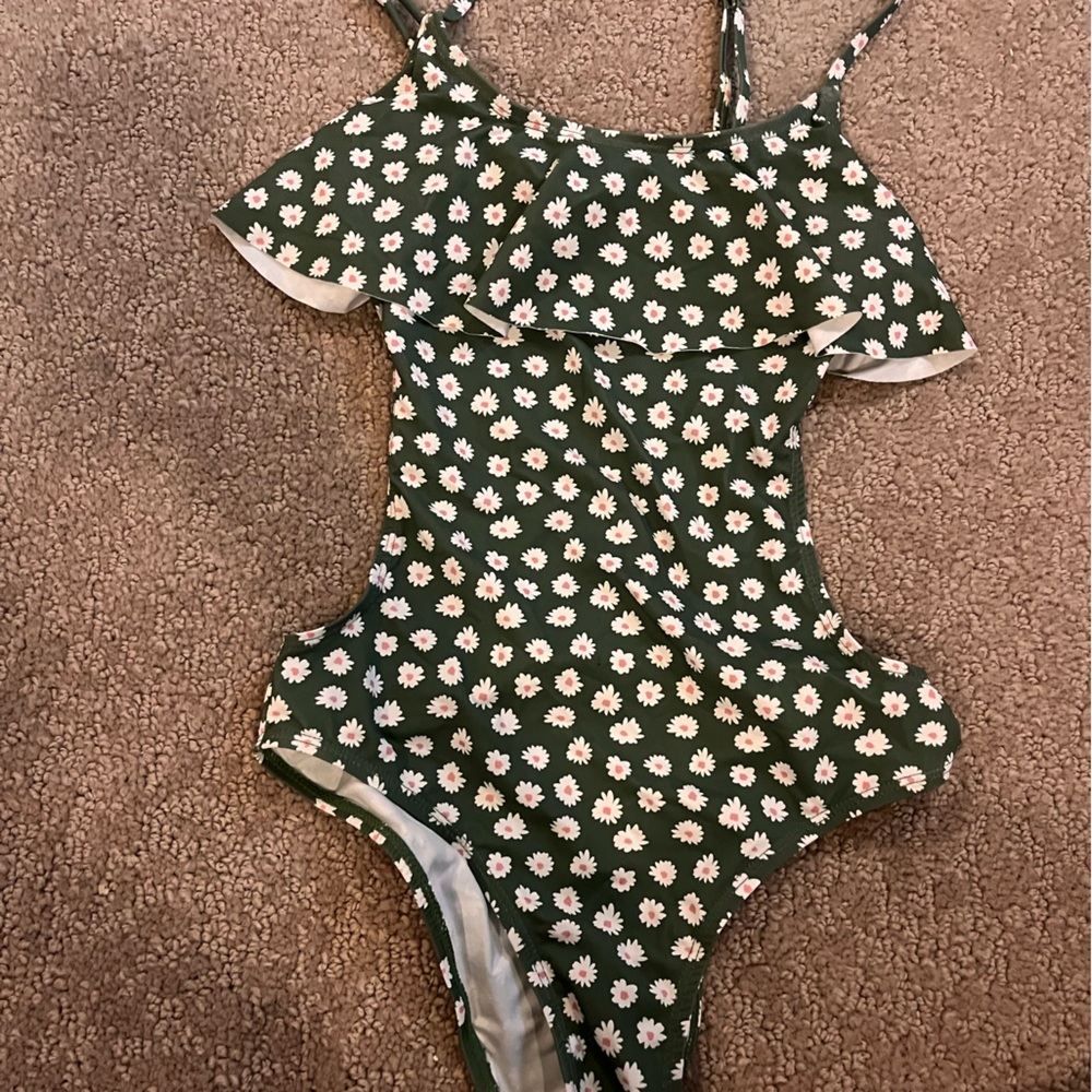 Teens one piece bathing suit, 13-14